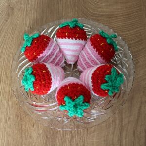 Handmade Strawberry 🍓 Pink Chocolate Dipped OR White Chocolate Dipped